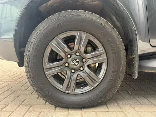 Mira esta publicación de Toyota Hilux 2021 en Motordil