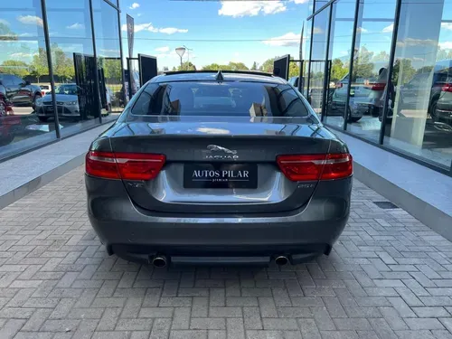 Mira esta publicación de Jaguar XE 2019 en Motordil