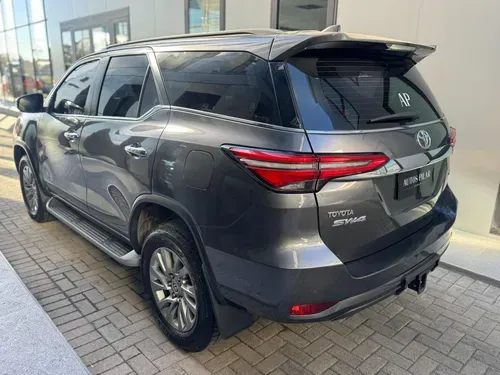 Mira esta publicación de Toyota SW4 2023 en Motordil