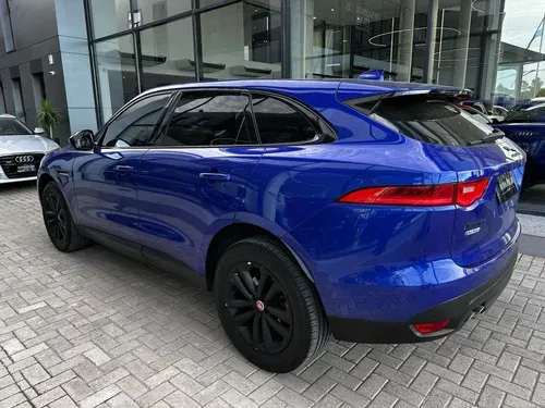 Mirá esta publicación de Jaguar F Pace