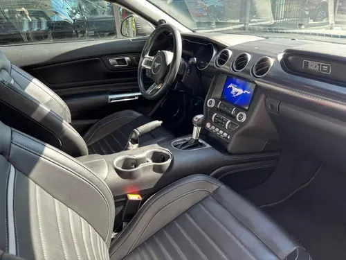 Mira esta publicación de Ford Mustang 2021 en Motordil