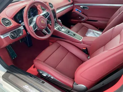 Mira esta publicación de Porsche 718 2024 en Motordil