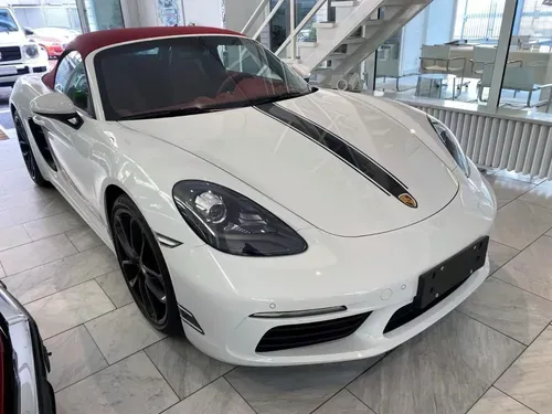 Mira esta publicación de Porsche 718 2024 en Motordil