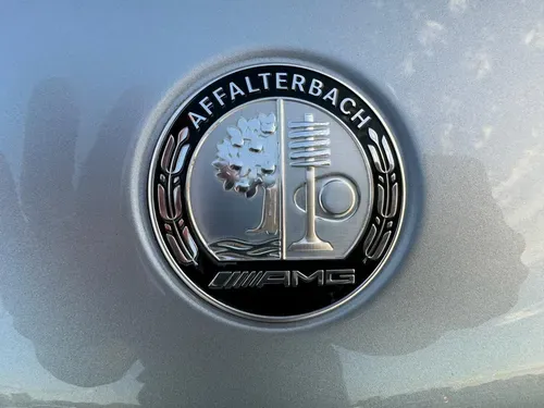 Mira esta publicación de Mercedes Benz GLE 2024 en Motordil