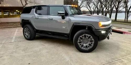 Mira esta publicación de GMC Hummer 2025 en Motordil