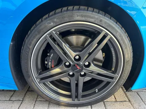 Mira esta publicación de Chevrolet Corvette 2024 en Motordil