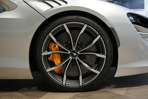 Mira esta publicación de Mclaren Otros 2025 en Motordil