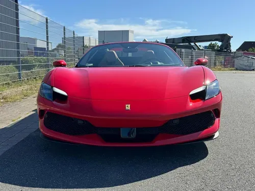 Mira esta publicación de Ferrari 296 2025 en Motordil