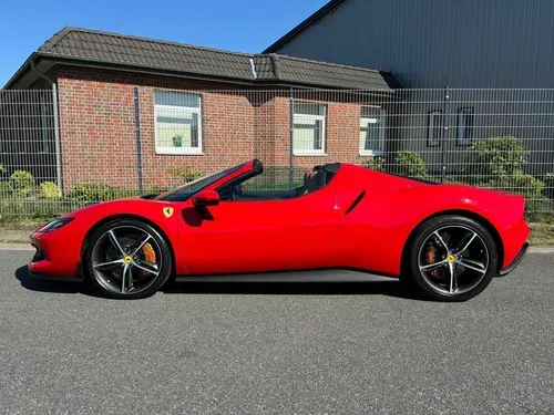 Mirá esta publicación de Ferrari 296