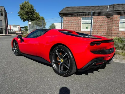 Mirá esta publicación de Ferrari 296