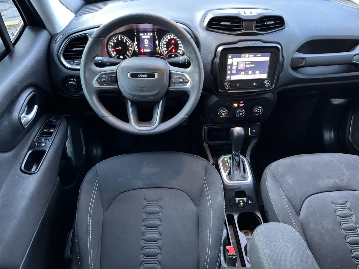 Mira esta publicación de Jeep Renegade 2023 en Motordil