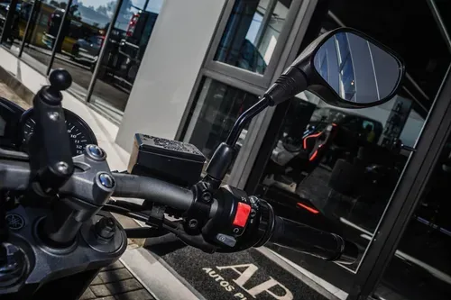 Mira esta publicación de Yamaha 1000 FZ 1 2008 en Motordil