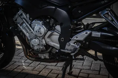 Mirá esta publicación de Yamaha 1000 FZ 1