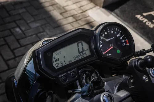 Mira esta publicación de Yamaha 1000 FZ 1 2008 en Motordil