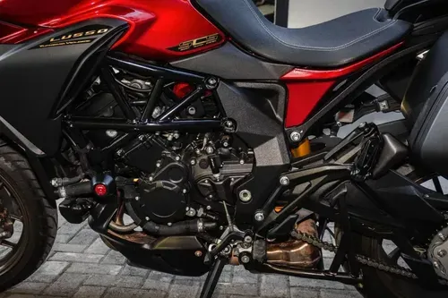 Mirá esta publicación de Mv Agusta 800 Veloce Lusso