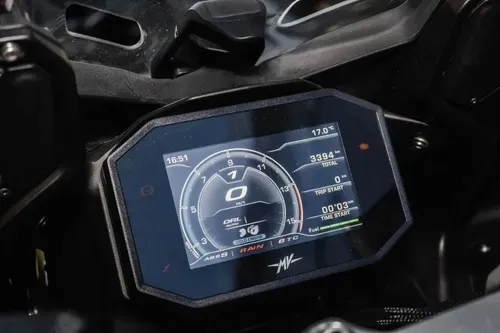 Mirá esta publicación de Mv Agusta 800 Veloce Lusso