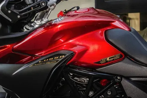 Mirá esta publicación de Mv Agusta 800 Veloce Lusso