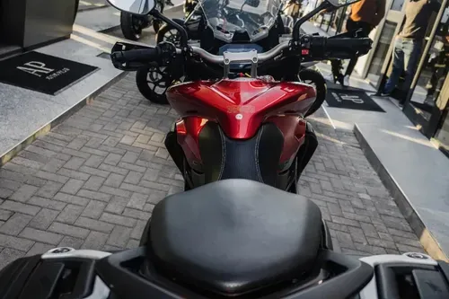 Mira esta publicación de Mv Agusta 800 Veloce Lusso 2022 en Motordil