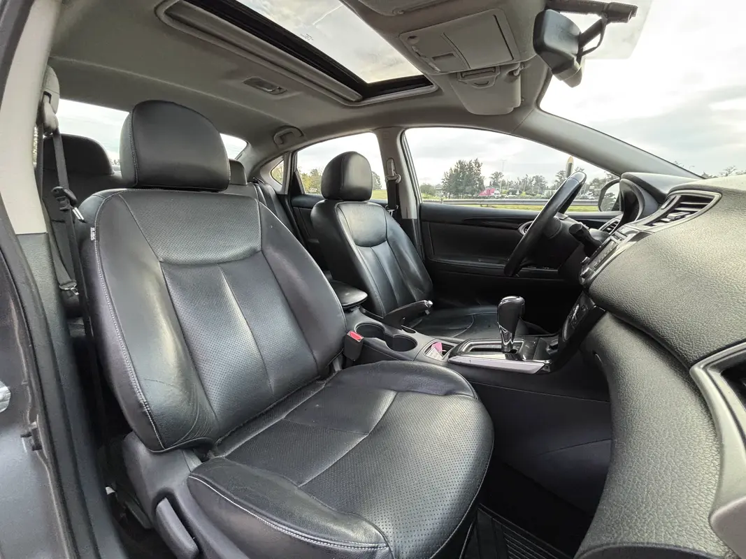 Mira esta publicación de Nissan Sentra 2018 en Motordil