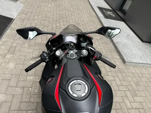 Mira esta publicación de Honda CBR 1000 RR 2018 en Motordil