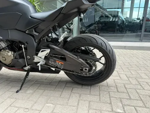 Mira esta publicación de Honda CBR 1000 RR 2018 en Motordil