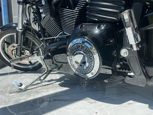 Mira esta publicación de Harley Davidson FXCWC 2011 en Motordil
