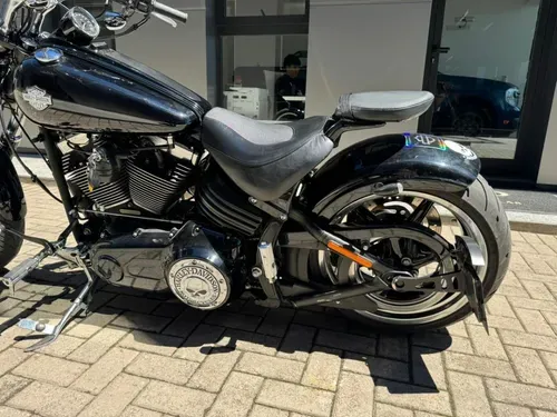 Mirá esta publicación de Harley Davidson FXCWC
