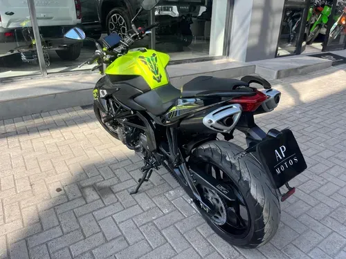 Mira esta publicación de Benelli TNT 600 2022 en Motordil