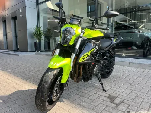 Mira esta publicación de Benelli TNT 600 2022 en Motordil