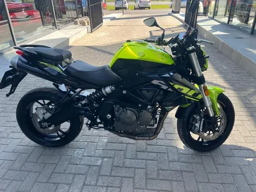 Mira esta publicación de Benelli TNT 600 2022 en Motordil