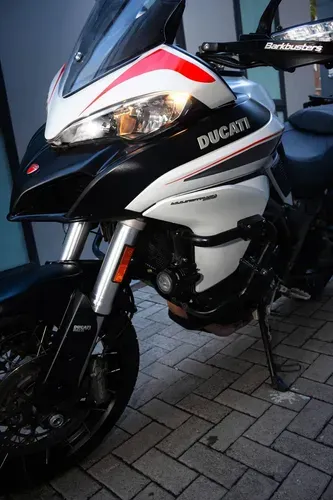 Mira esta publicación de Ducati 950 2019 en Motordil