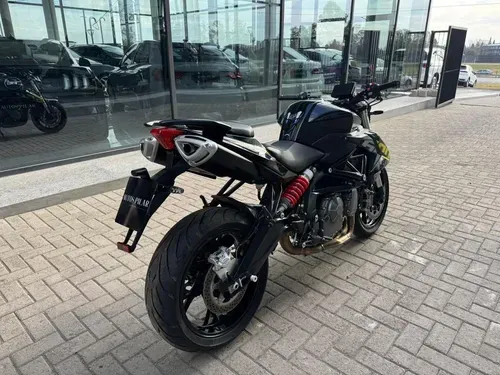 Mira esta publicación de Benelli TNT 600 2022 en Motordil