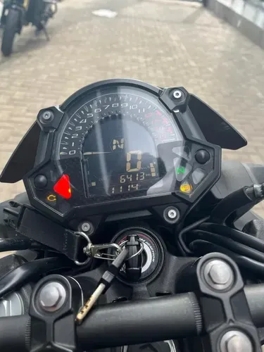 Mira esta publicación de Kawasaki Z 400 2023 en Motordil