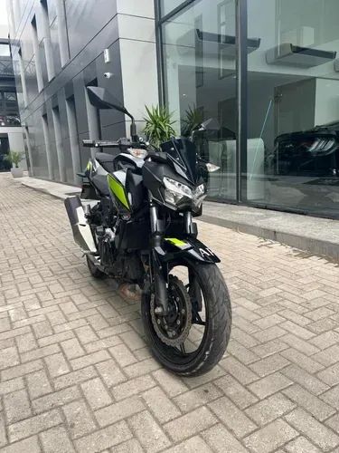 Mira esta publicación de Kawasaki Z 400 2023 en Motordil