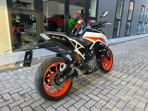 Mirá esta publicación de KTM 390 RC