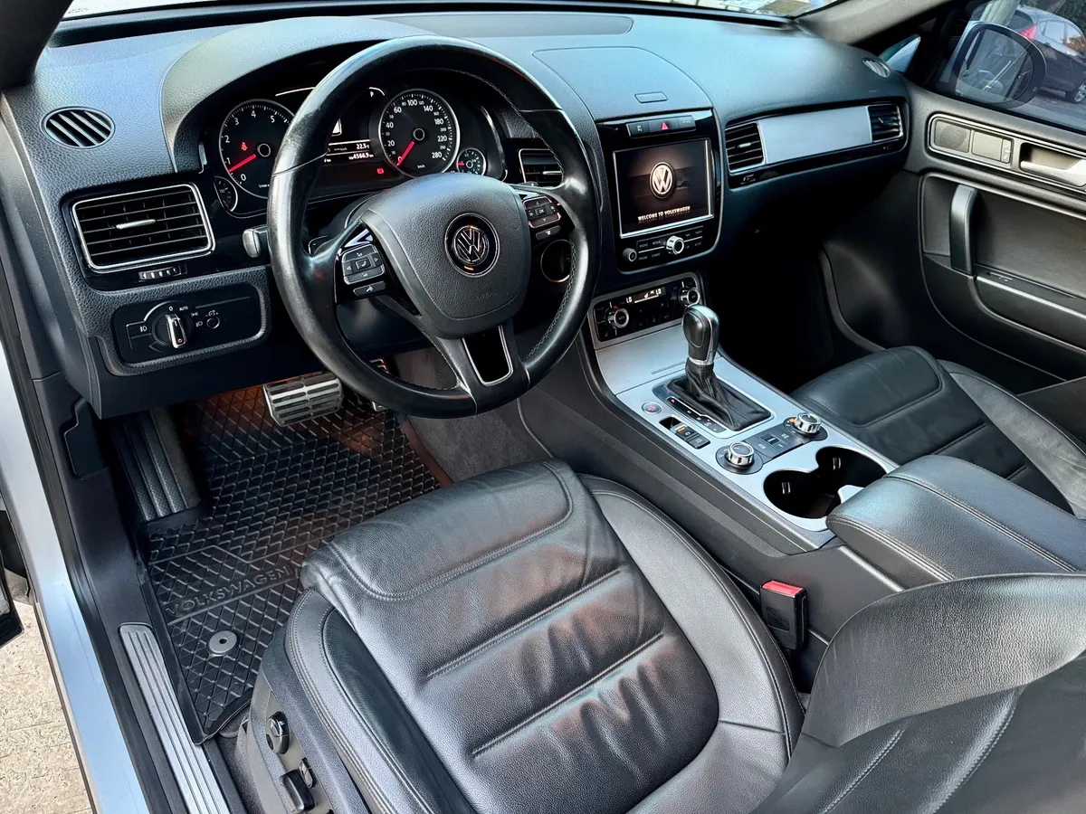 Mira esta publicación de Volkswagen Touareg 2013 en Motordil