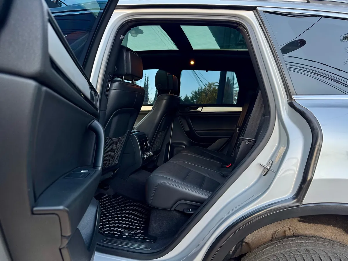 Mira esta publicación de Volkswagen Touareg 2013 en Motordil