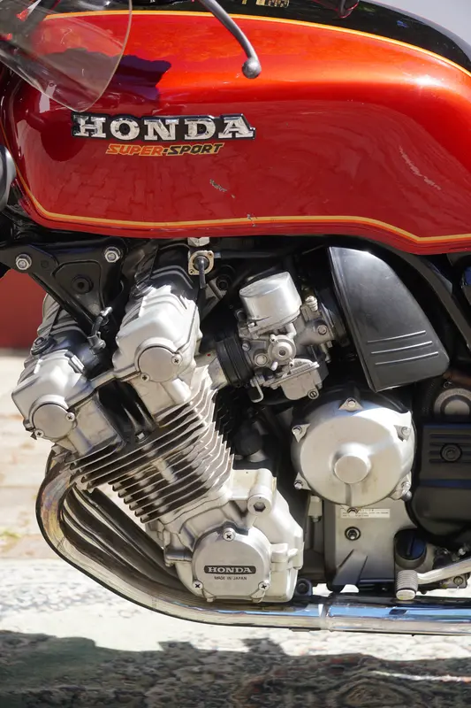 Mira esta publicación de Honda CBX 1047 1980 en Motordil