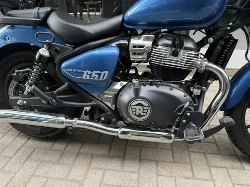 Mira esta publicación de Royal Enfield 650 2023 en Motordil