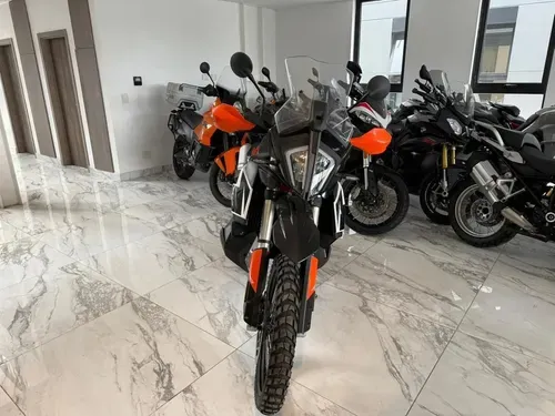 Mira esta publicación de KTM Adventure 790 R 2024 en Motordil