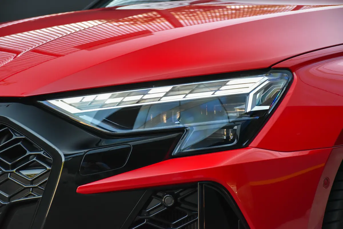 Mira esta publicación de Audi RS3 2025 en Motordil