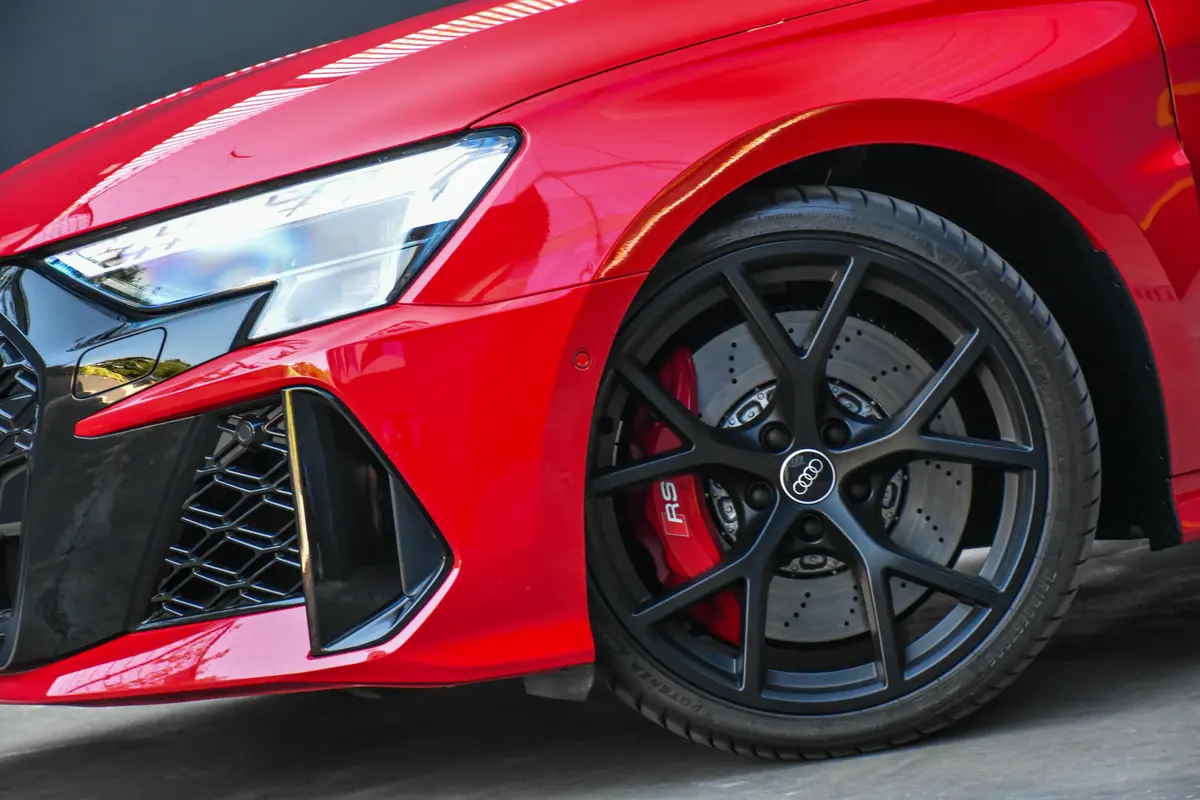 Mira esta publicación de Audi RS3 2025 en Motordil