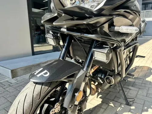 Mira esta publicación de Kawasaki KLE 650 Versys 2023 en Motordil