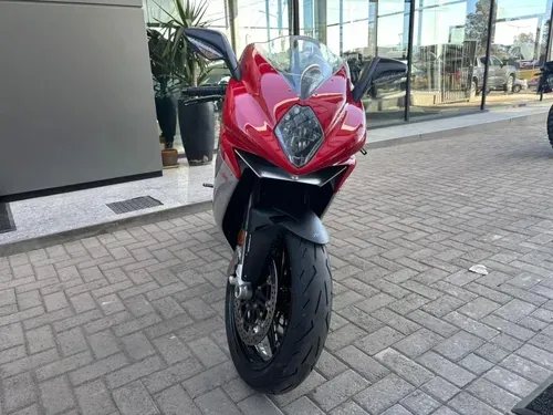 Mirá esta publicación de Mv Agusta F3 800 RC