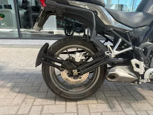 Mira esta publicación de Benelli TRK 502 2020 en Motordil