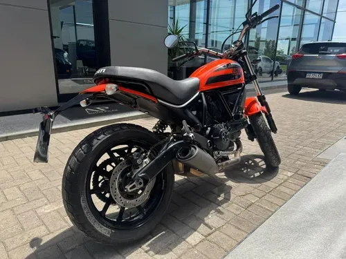 Mira esta publicación de Ducati 400 Sixty 2 2018 en Motordil