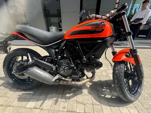 Mira esta publicación de Ducati 400 Sixty 2 2018 en Motordil