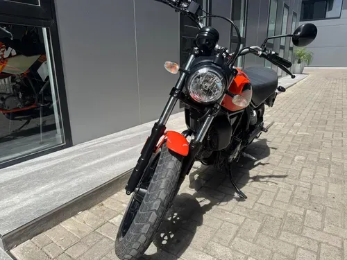 Mira esta publicación de Ducati 400 Sixty 2 2018 en Motordil