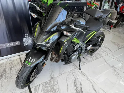 Mira esta publicación de Kawasaki Z 900 RS 2018 en Motordil