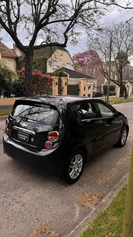 Mira esta publicación de Chevrolet Sonic 2012 en Motordil